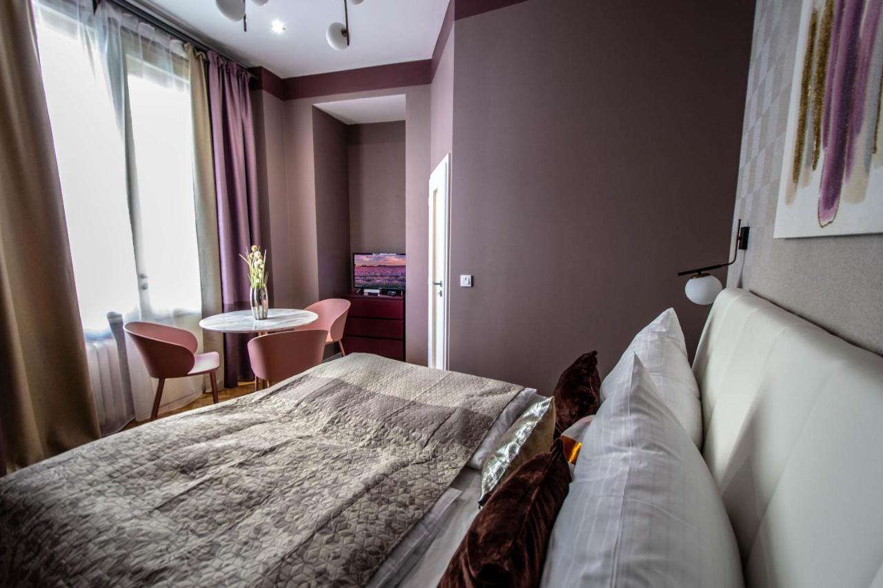 Colorful Day In Prague Design Apartments Luaran gambar