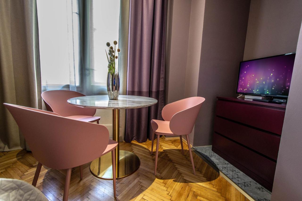 Colorful Day In Prague Design Apartments Luaran gambar