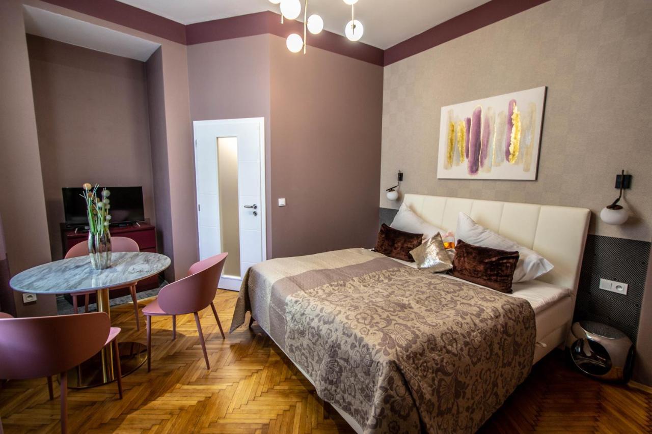 Colorful Day In Prague Design Apartments Luaran gambar